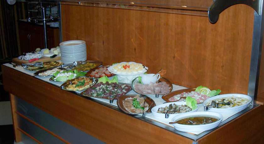 Hotel Brindor Poirino Extérieur photo