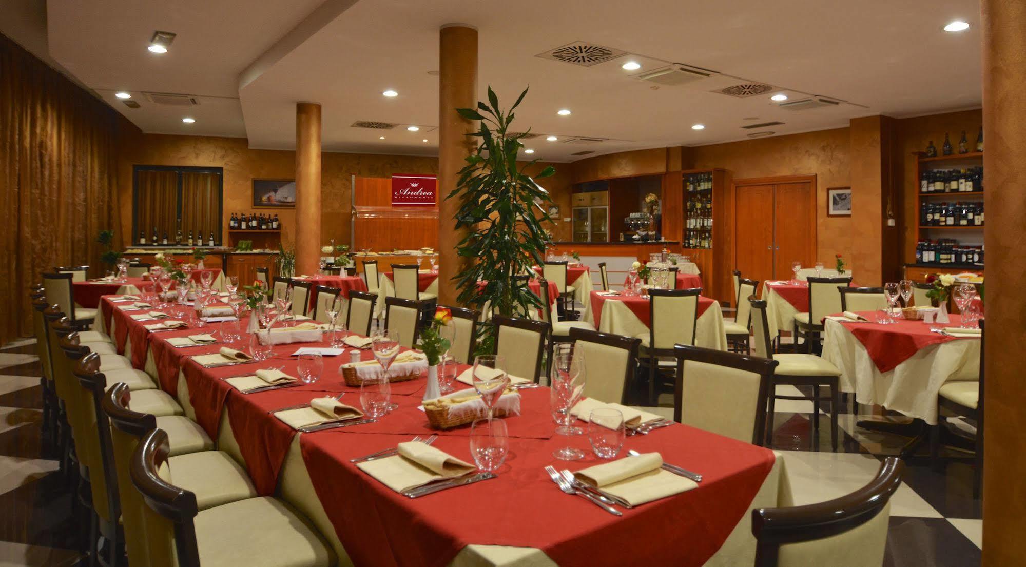 Hotel Brindor Poirino Extérieur photo